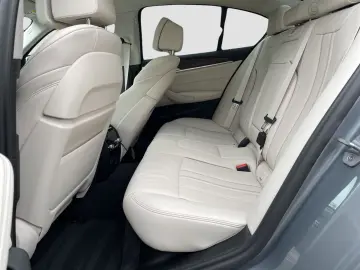 BMW 530d xDrive Limousine LiveCockpitProf Head-Up