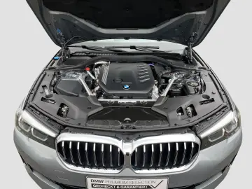BMW 530d xDrive Limousine LiveCockpitProf Head-Up