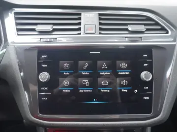 VW Tiguan Allspace 2.0 TDI DSG Elegance 4Motion AHK