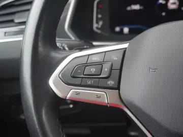 VW Tiguan Allspace 2.0 TDI DSG Elegance 4Motion AHK