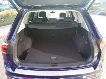 VW Tiguan Allspace 2.0 TDI DSG Elegance 4Motion AHK