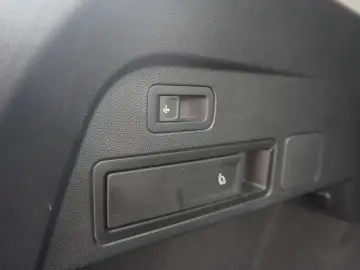 VW Tiguan Allspace 2.0 TDI DSG Elegance 4Motion AHK