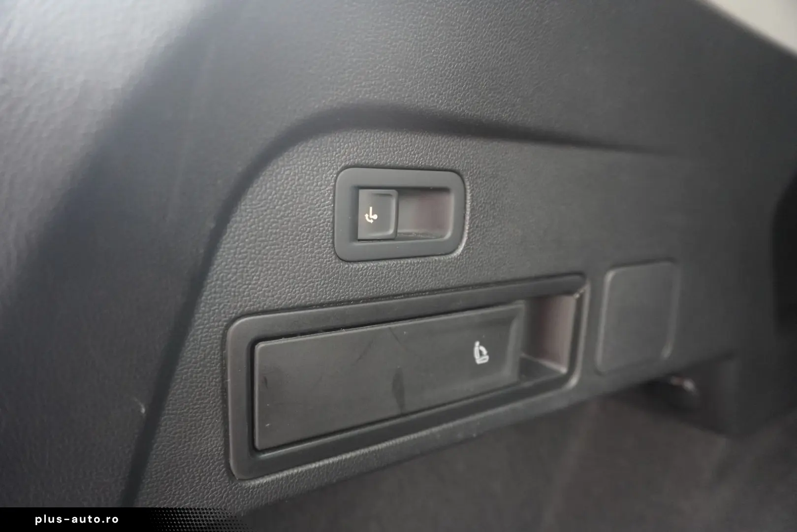 VW Tiguan Allspace 2.0 TDI DSG Elegance 4Motion AHK