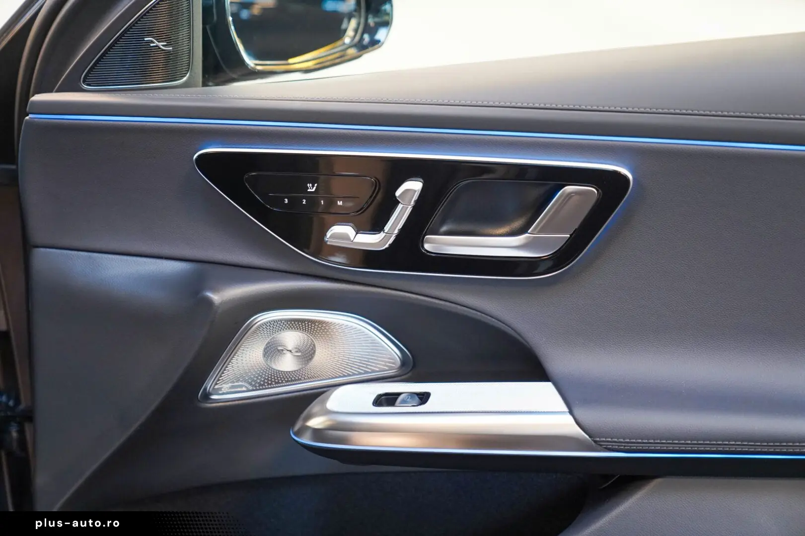 MERCEDES-BENZ E 300 de AMG Line Night samtbraun Burm&hellip;