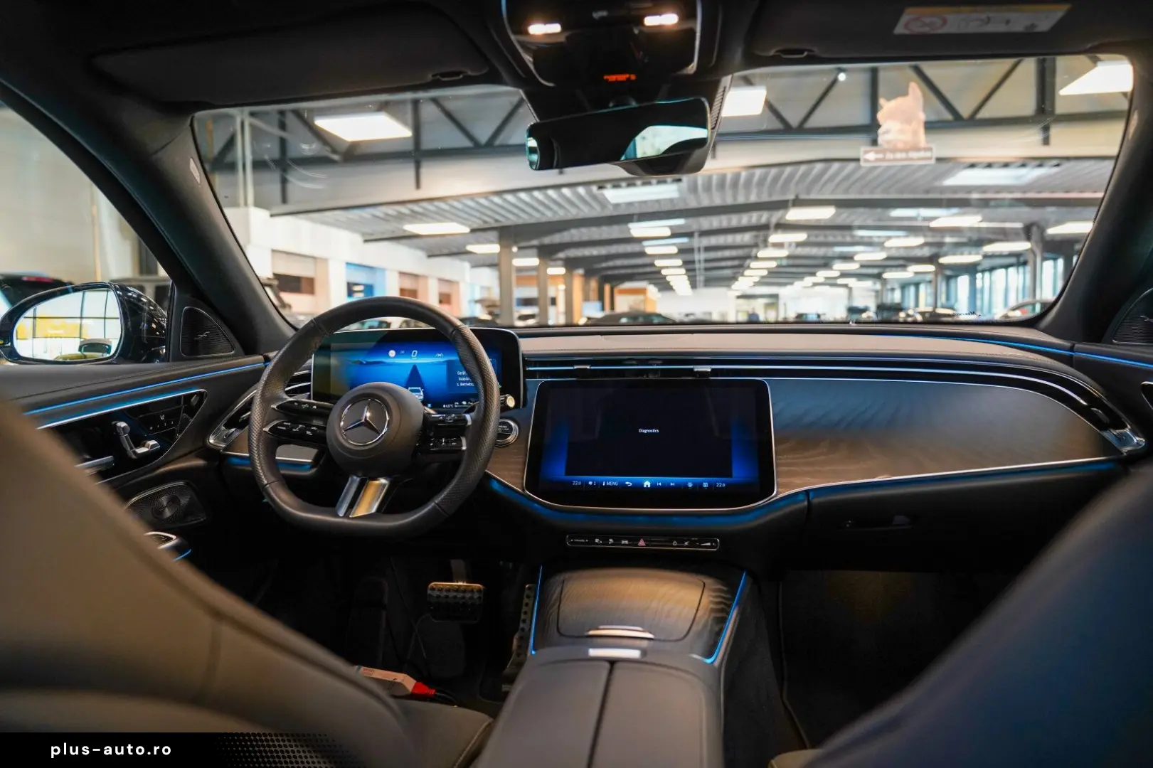 MERCEDES-BENZ E 300 de AMG Line Night samtbraun Burm&hellip;