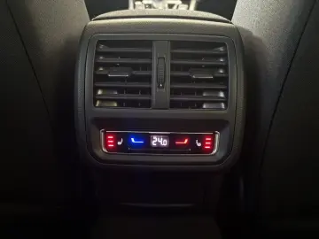 VW Arteon 2.0 TDI Limousine DSG AHK NAVI LED