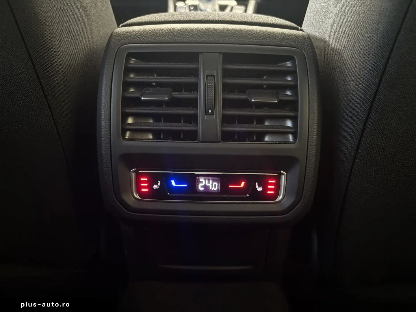 VW Arteon 2.0 TDI Limousine DSG AHK NAVI LED