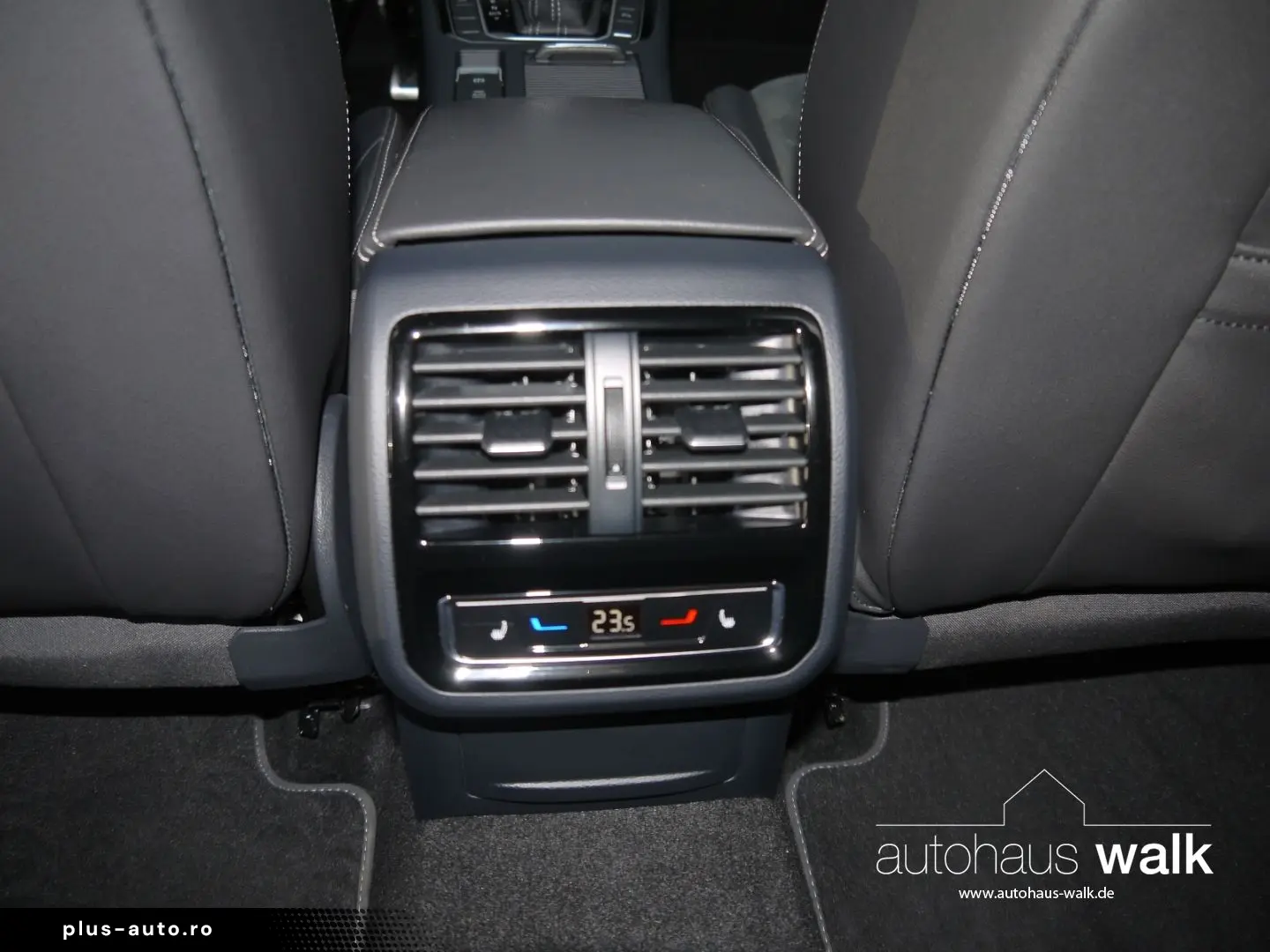 VW Arteon 2.0 TSI DSG R-Line NaviPro LED ACC RFK