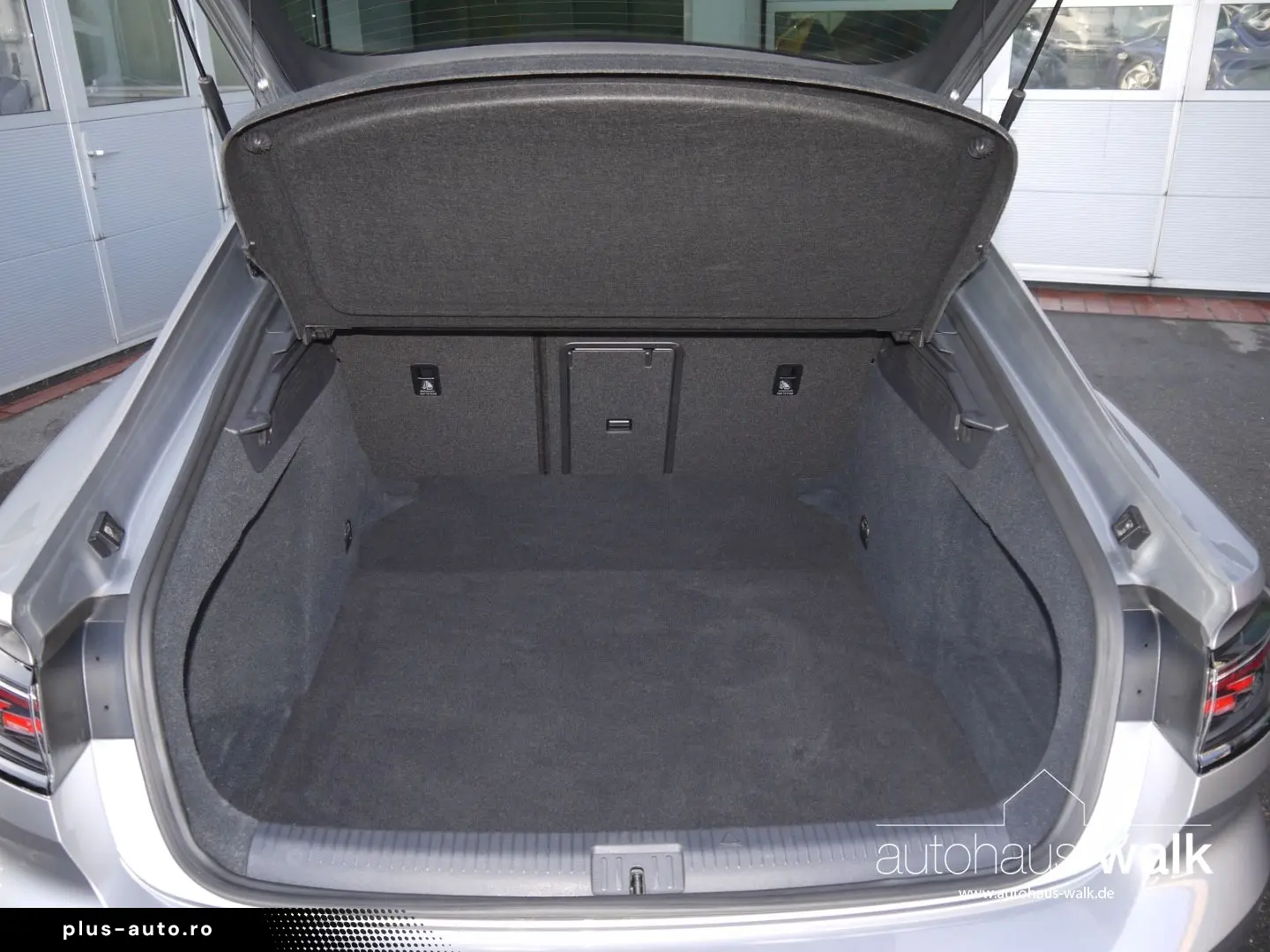 VW Arteon 2.0 TSI DSG R-Line NaviPro LED ACC RFK