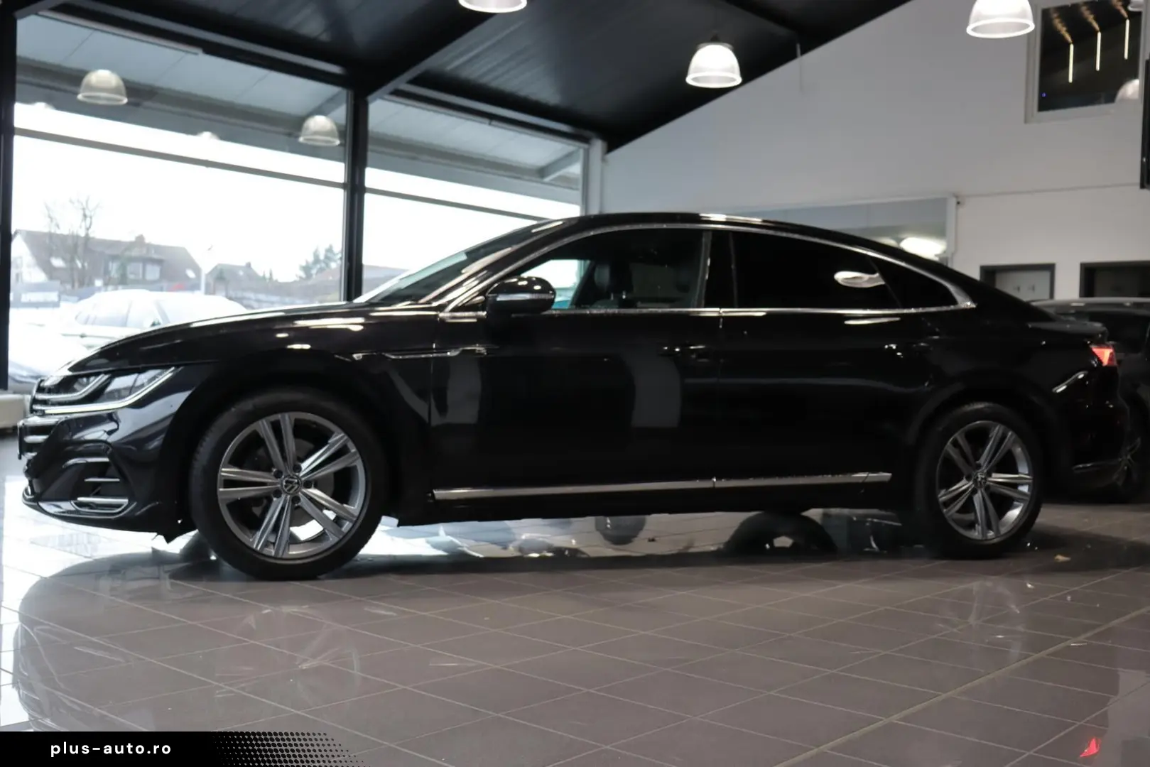 VW Arteon 2.0 TSI DSG R-Line