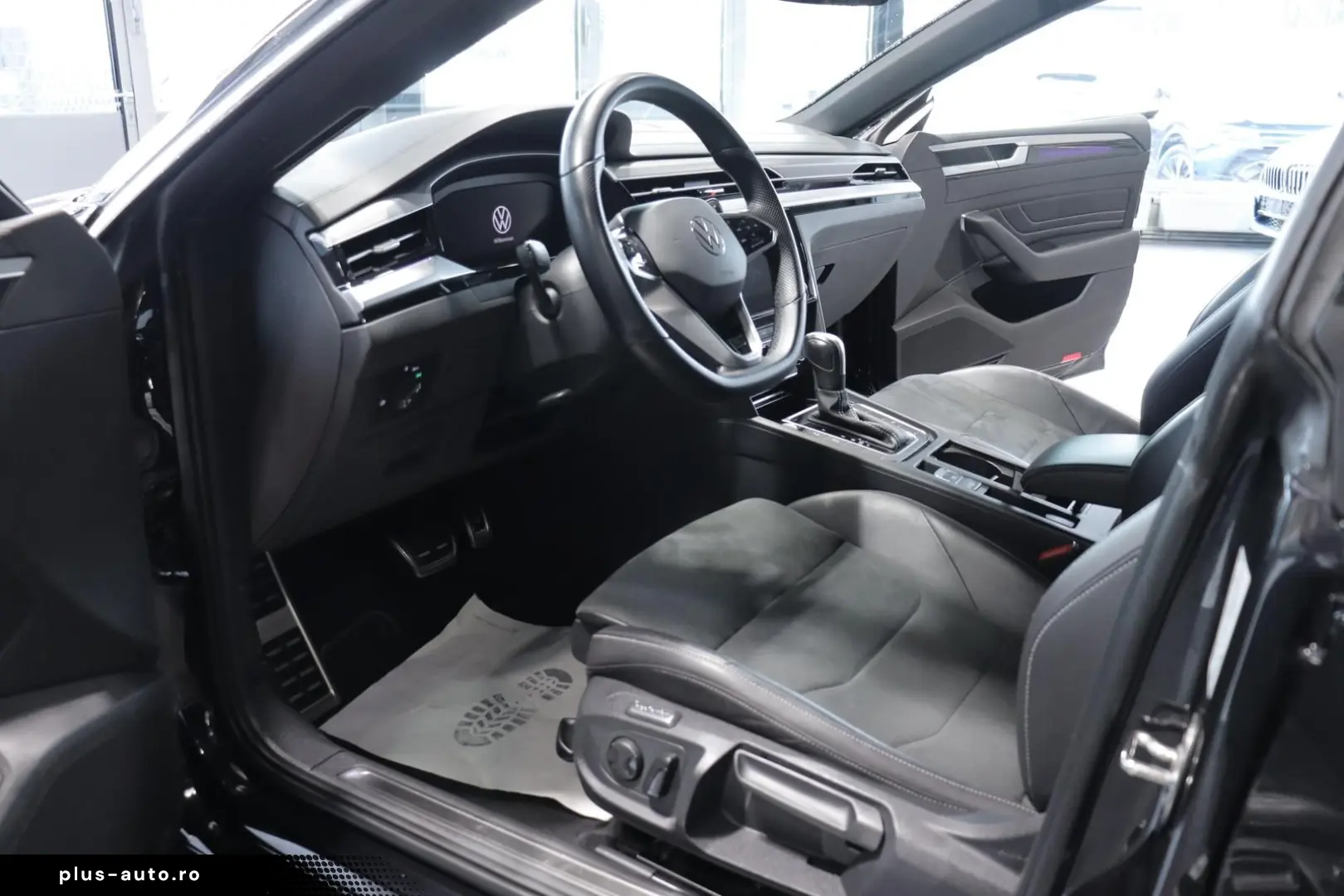 VW Arteon 2.0 TSI DSG R-Line