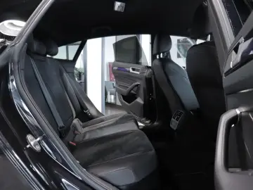 VW Arteon 2.0 TSI DSG R-Line