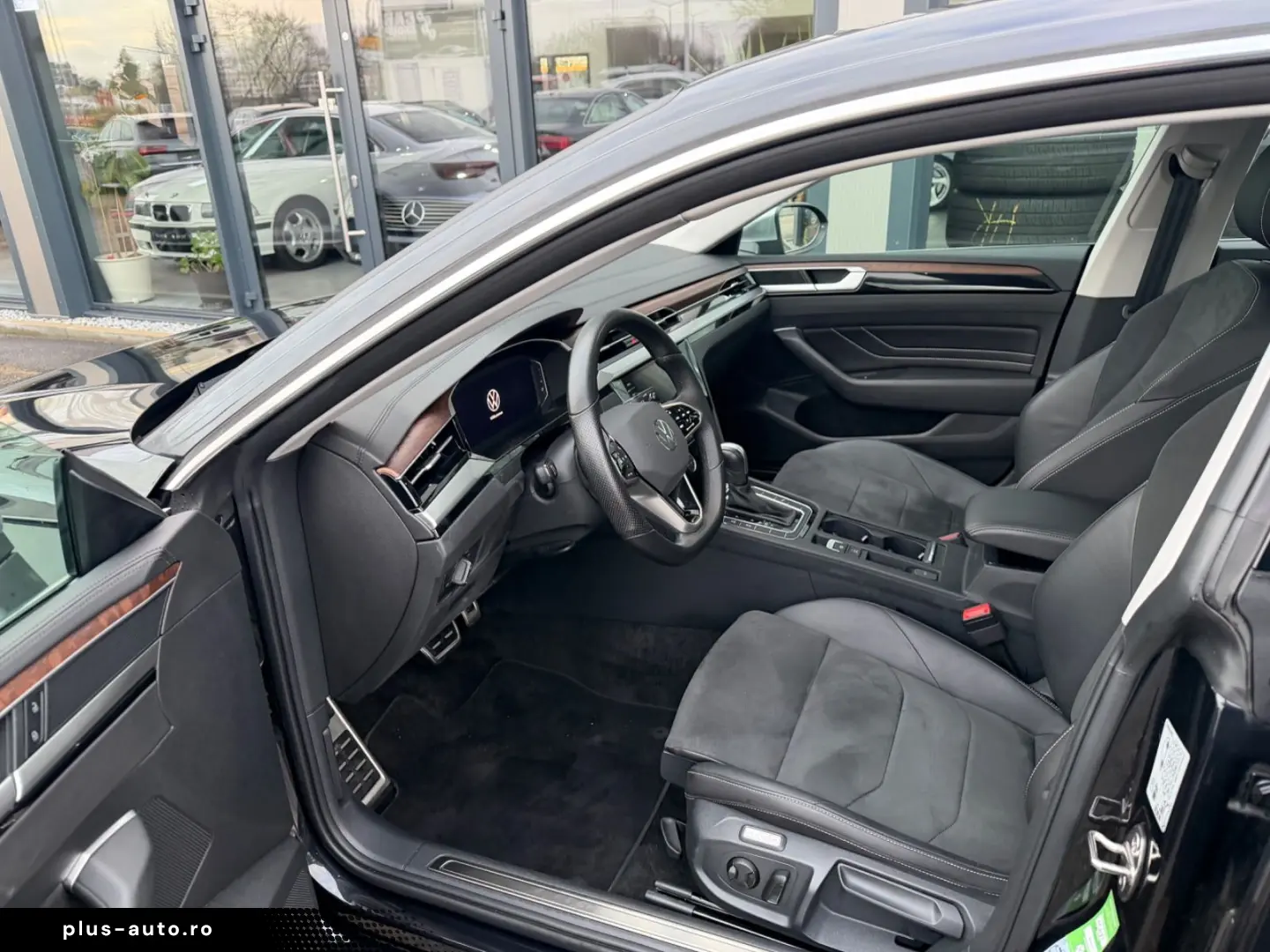 VW Arteon Elegance  Pano Navi LED Virtual ACC