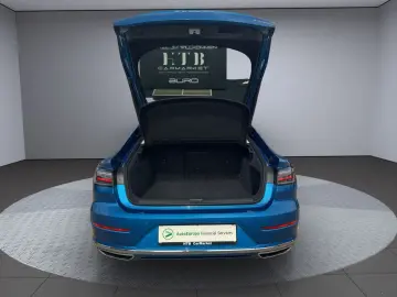 VW Arteon HUD StHz ViCo IQ.LIGHT M