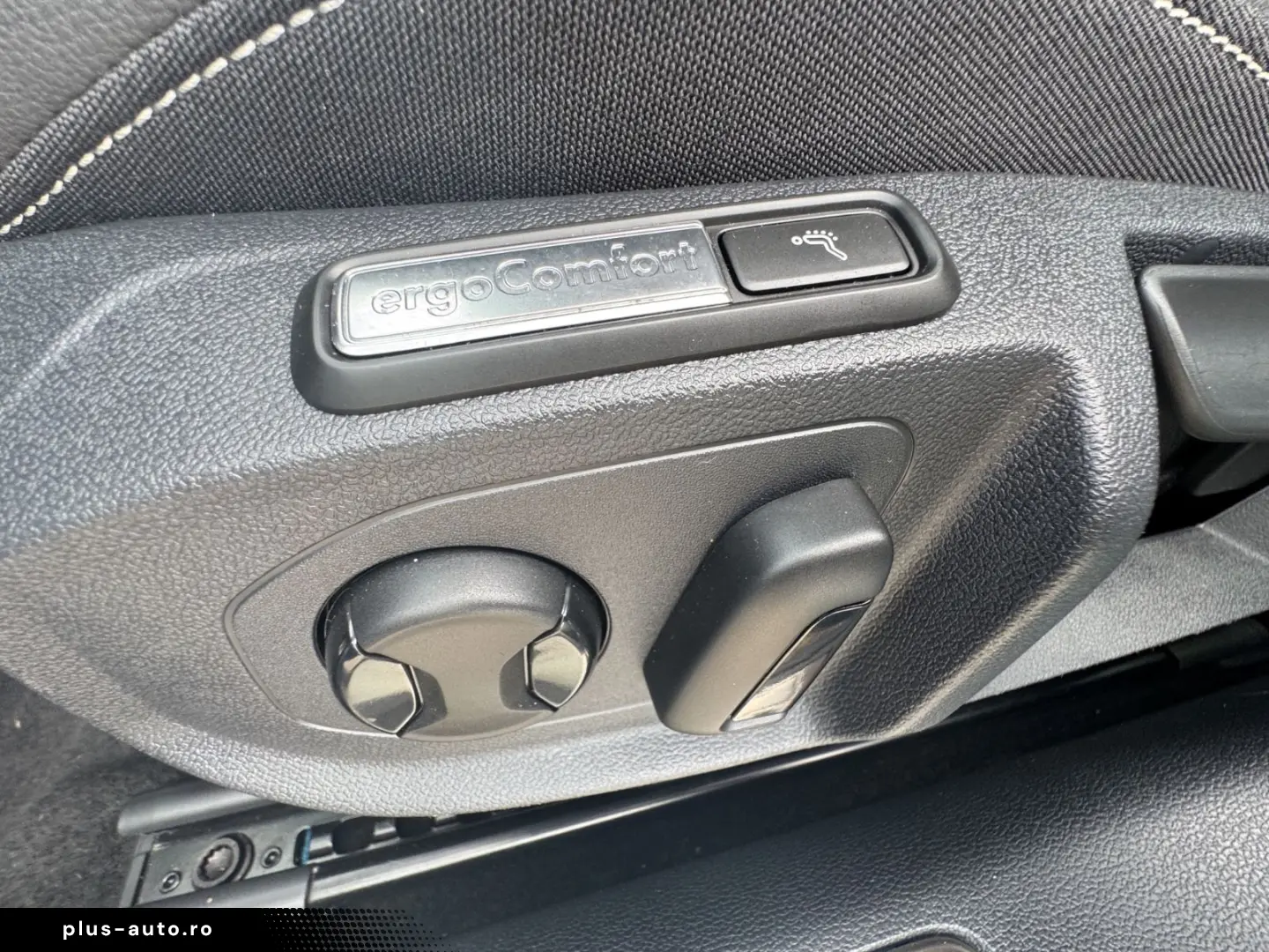 VW Arteon HUD StHz ViCo IQ.LIGHT M