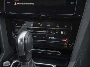 VW Arteon 2.0 TSI R-Line Navi LED EasyOpen Alu18Seb