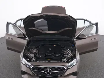 Mercedes-Benz E 300 e 4M AVANTGARDE AHK
