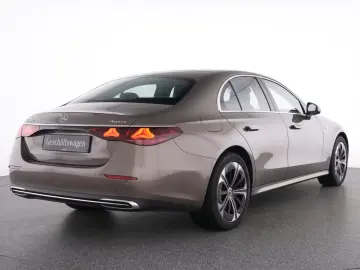 Mercedes-Benz E 300 e 4M AVANTGARDE AHK