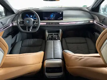 BMW 750 e xDrive TV Kristall Aut.Türen