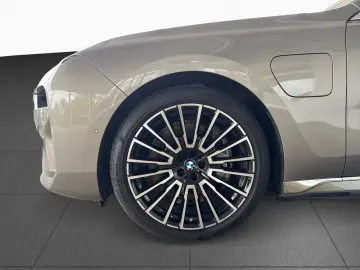 BMW 750 e xDrive TV Kristall Aut.Türen