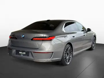 BMW 750 e xDrive TV Kristall Aut.Türen
