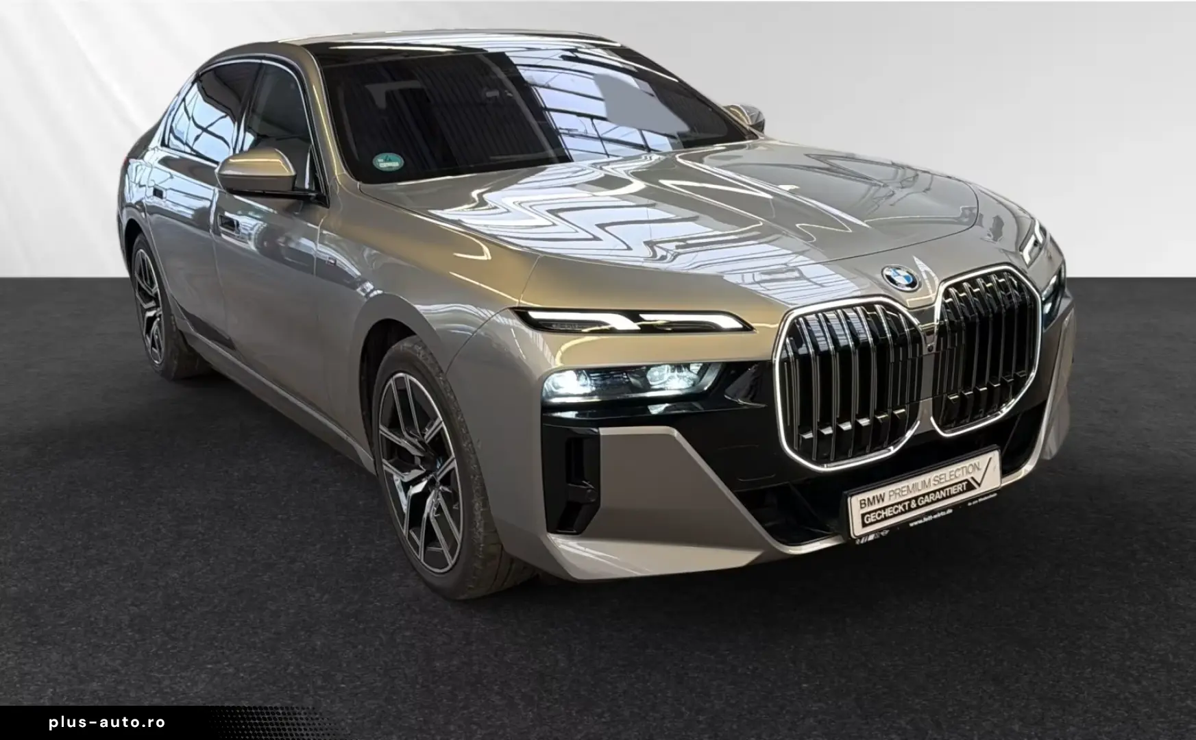 BMW 750 e xDrive M Sport TV-Fond-Entert.