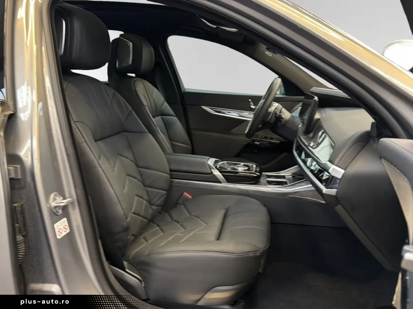 BMW 750 e xDrive M Sport TV-Fond-Entert.