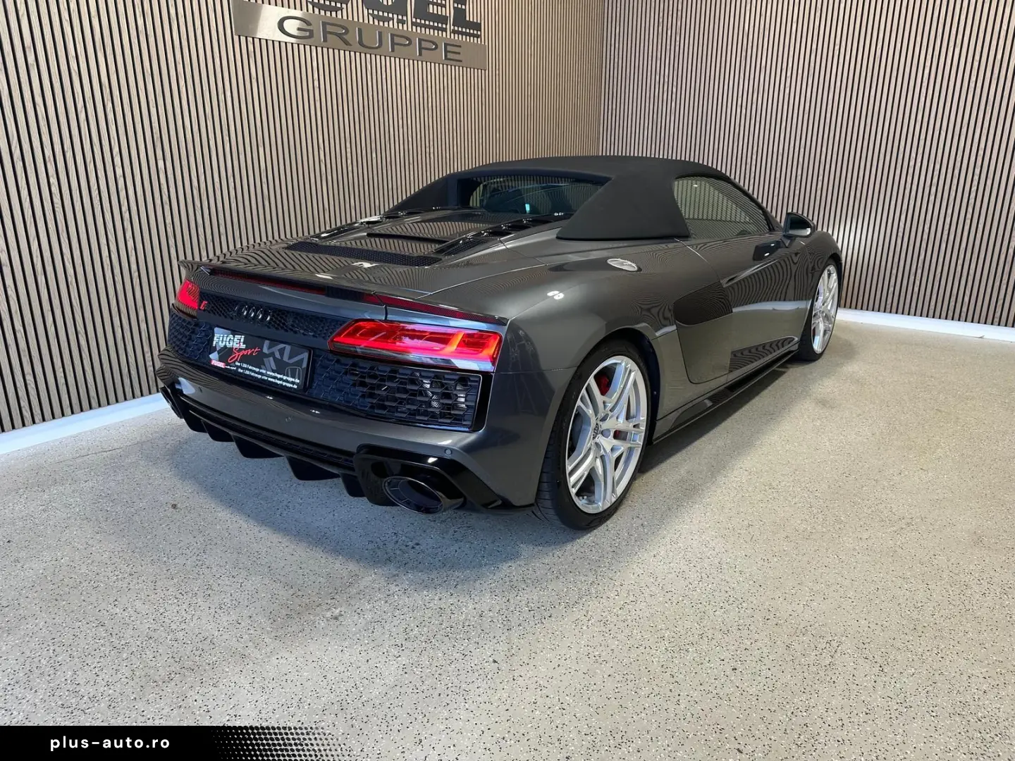 AUDI R8 Spyder 5.2 V10 FSI quattro performance Kerami