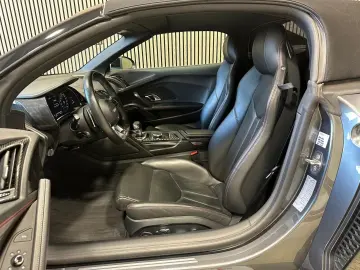 AUDI R8 Spyder 5.2 V10 FSI quattro performance Kerami