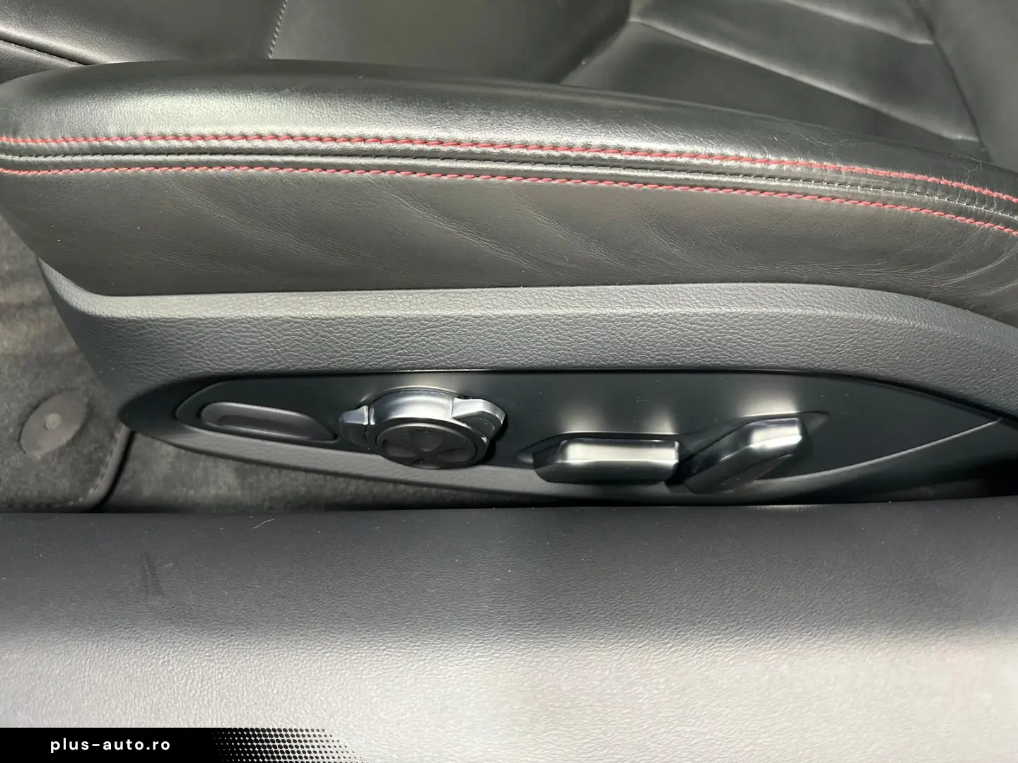 AUDI R8 Spyder 5.2 V10 FSI quattro performance Kerami