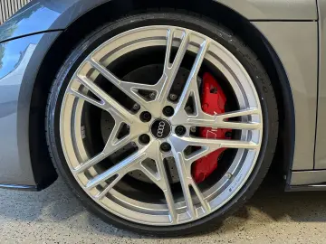 AUDI R8 Spyder 5.2 V10 FSI quattro performance Kerami