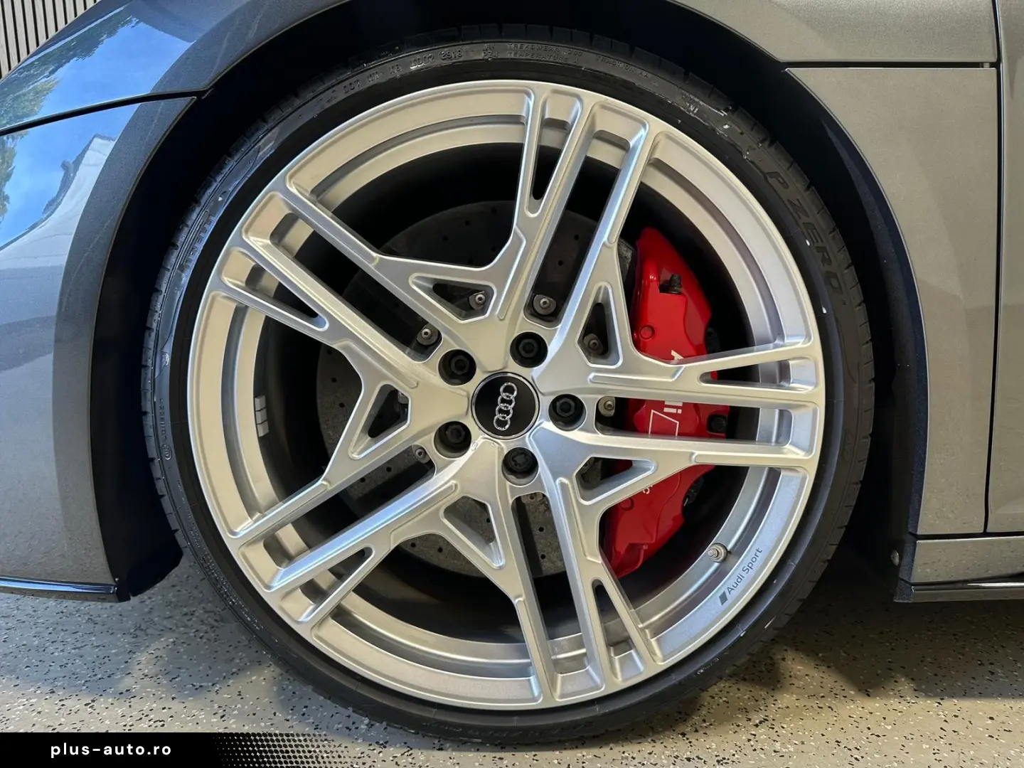 AUDI R8 Spyder 5.2 V10 FSI quattro performance Kerami