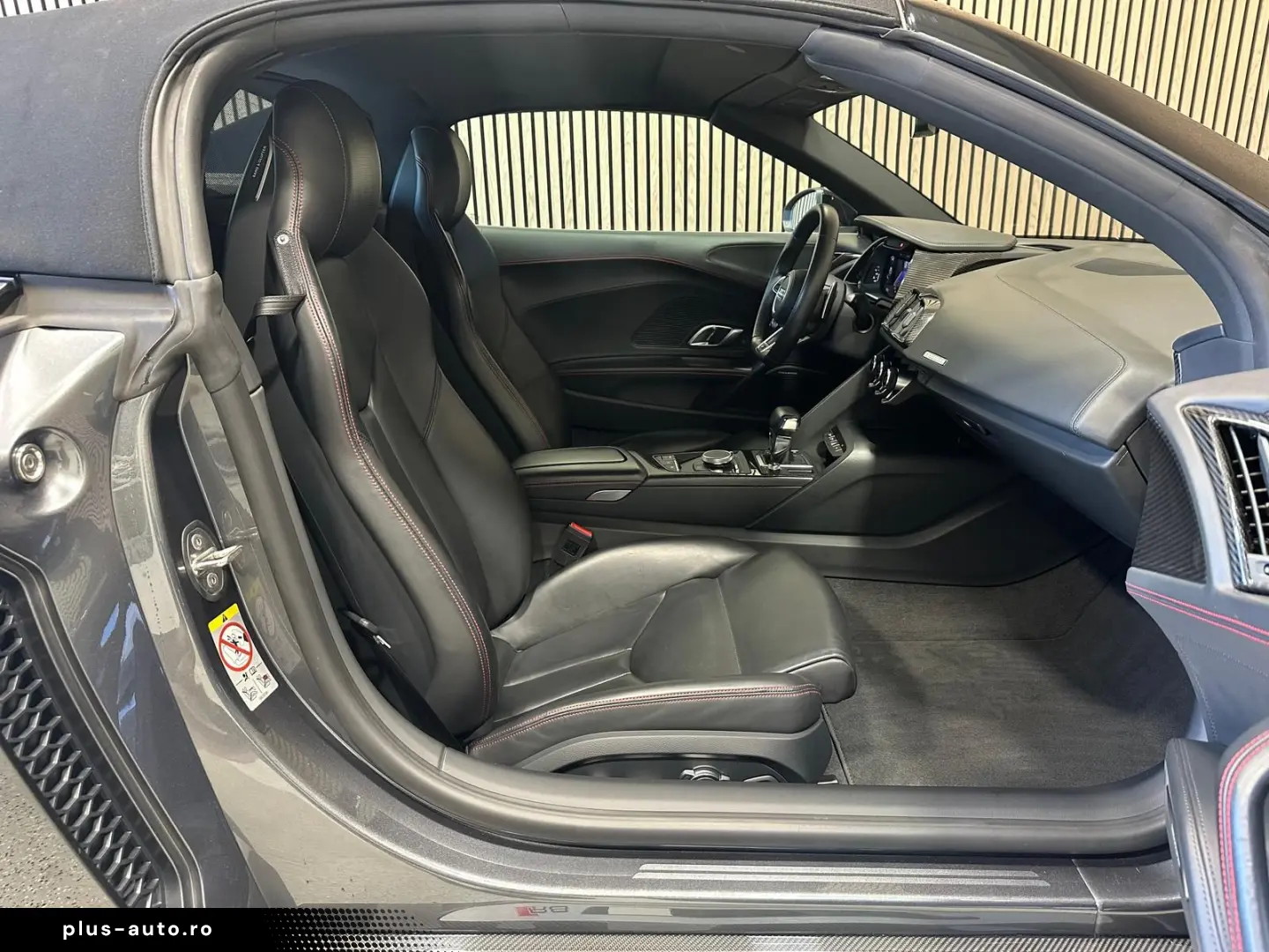 AUDI R8 Spyder 5.2 V10 FSI quattro performance Kerami