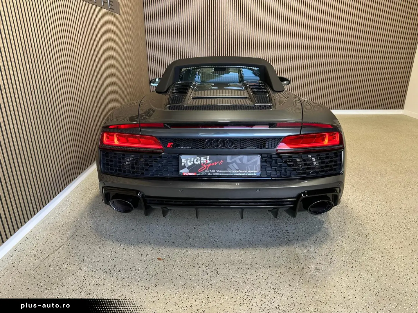 AUDI R8 Spyder 5.2 V10 FSI quattro performance Kerami