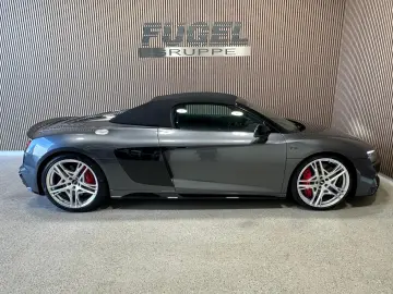 AUDI R8 Spyder 5.2 V10 FSI quattro performance Kerami