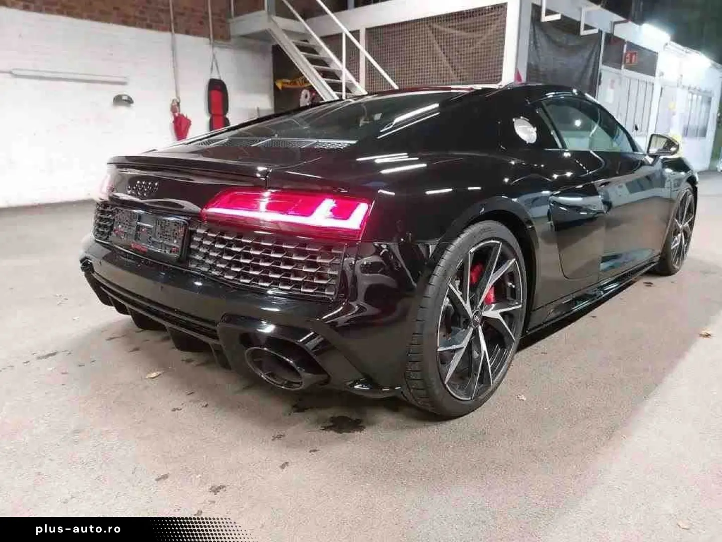 AUDI R8 Coupé V10 Performance 20Zoll LASER CARBON B&O