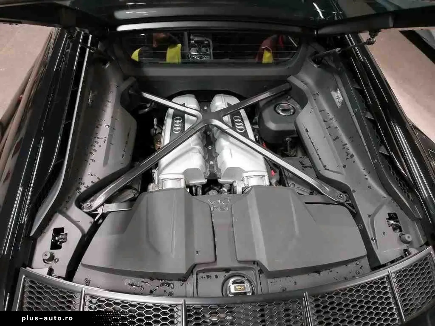 AUDI R8 Coupé V10 Performance 20Zoll LASER CARBON B&O