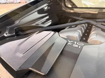 AUDI R8 Coupe 5.2 FSI  1of1 -EXKLUSIVE CARBON FULL OP