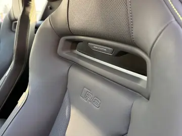 AUDI R8 Coupe 5.2 FSI  1of1 -EXKLUSIVE CARBON FULL OP