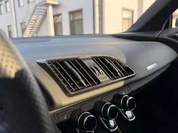 AUDI R8 Coupe 5.2 FSI  1of1 -EXKLUSIVE CARBON FULL OP