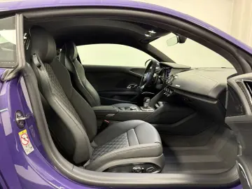 AUDI R8 5.2 FSI Performance Audi Exclusive 1.Hand B&O