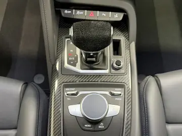 AUDI R8 5.2 FSI Performance Audi Exclusive 1.Hand B&O