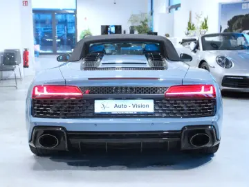 AUDI R8 Spyder 5.2 FSI RWD Performance  Laser KAM SHZ