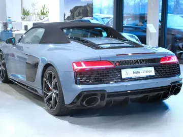 AUDI R8 Spyder 5.2 FSI RWD Performance  Laser KAM SHZ