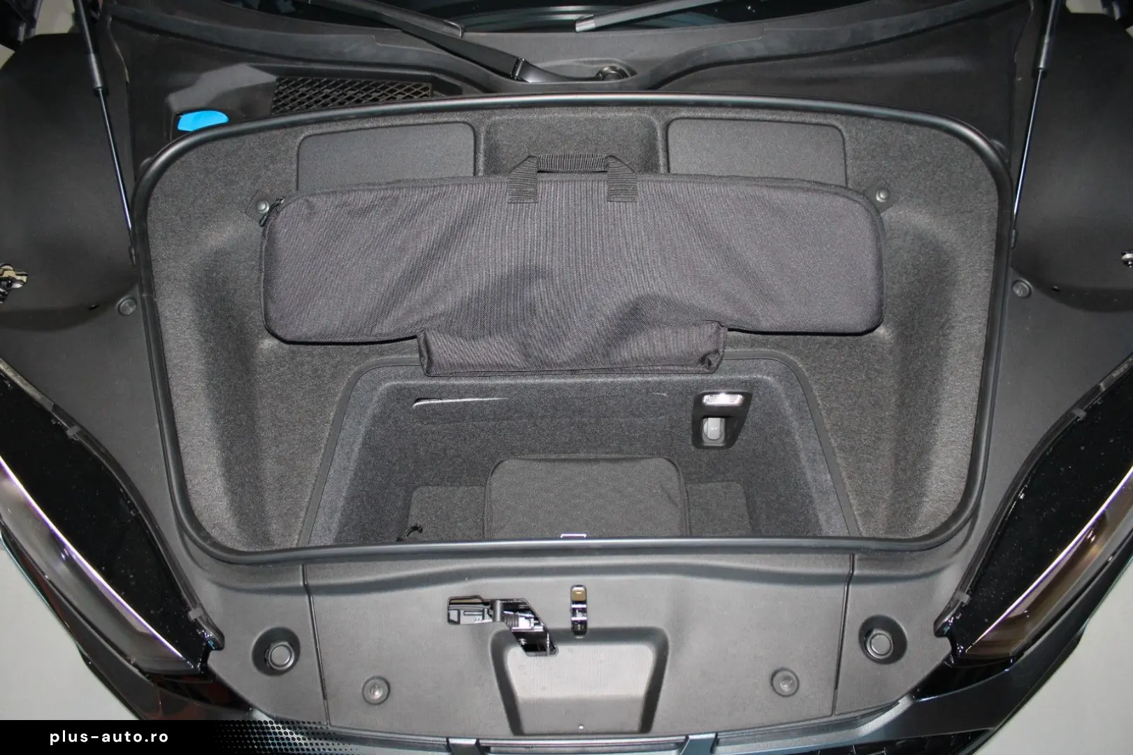 AUDI R8 Spyder 5.2 FSI quattro performance V10 RFK MW