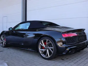 AUDI R8 Spyder V10 qu performance exclusive   UNIKAT