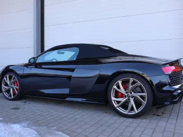 AUDI R8 Spyder V10 qu performance exclusive   UNIKAT