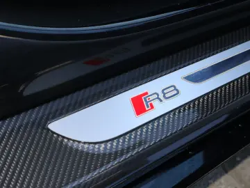 AUDI R8 Spyder V10 qu performance exclusive   UNIKAT