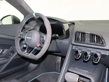 AUDI R8 Spyder 5.2 FSI V10 quattro performance