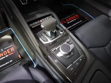 AUDI R8 Spyder 5.2 FSI V10 quattro performance